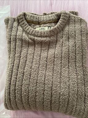 UGG sweater
